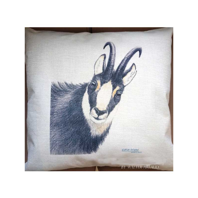 Coussin Cerf by Walter Arlaud